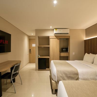 Standard Triple Room Hotel Lincoln Promo Code