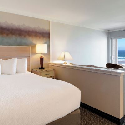 Limited Edition King SPA Patio (Pet Friendly) Hallmark Resort - Newport Promo Code