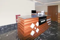 Super Deluxe Room Hotel Rise and Dine