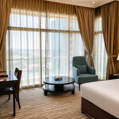 Deluxe King Suite Oryx Hotel Promo Code