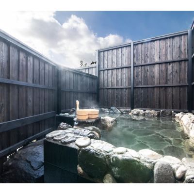 Yukarian New Private House with Hot Spring