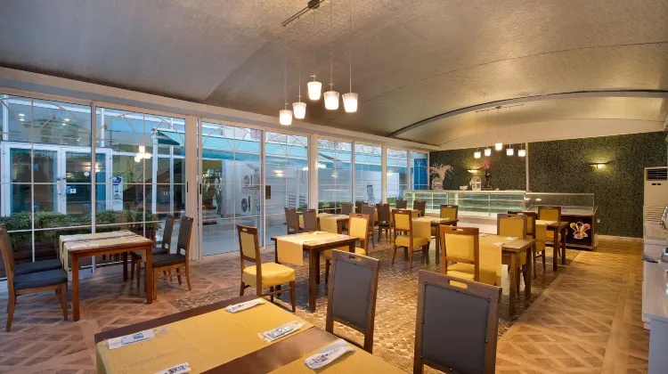 Sealife Family Resort Hotel Dining/Restaurant