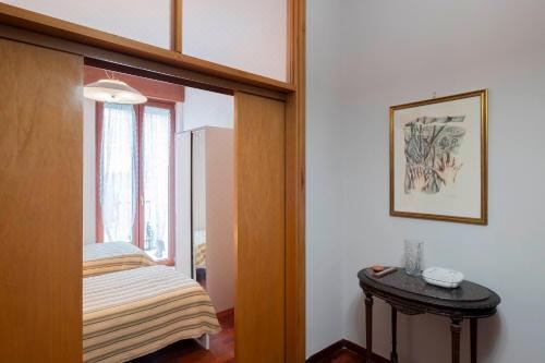 带共用浴室的双床房