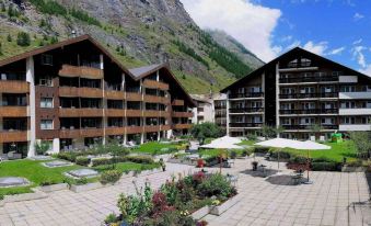 Schweizerhof Zermatt - a Small Luxury Hotel