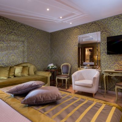 Family Quadruple Room