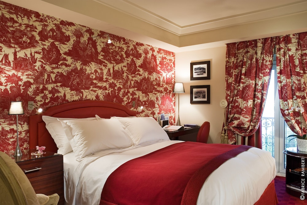 經典雙人房（帶貝爾考爾或安東寧龐塞特廣場景觀）