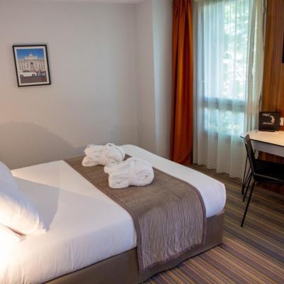 Apartment with Double Bed and Sofa Bed Privilège Appart Hotel Saint-Exupéry Promo Code
