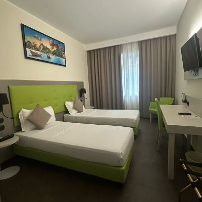 Standard Twin Room, 2 Twin Beds, Non Smoking Hotel Stradivari Promo Code