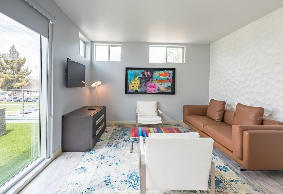 Lexen Hotel - North Hollywood Near Universal StudiosNoho Suite With Terrace, 1 King Bed