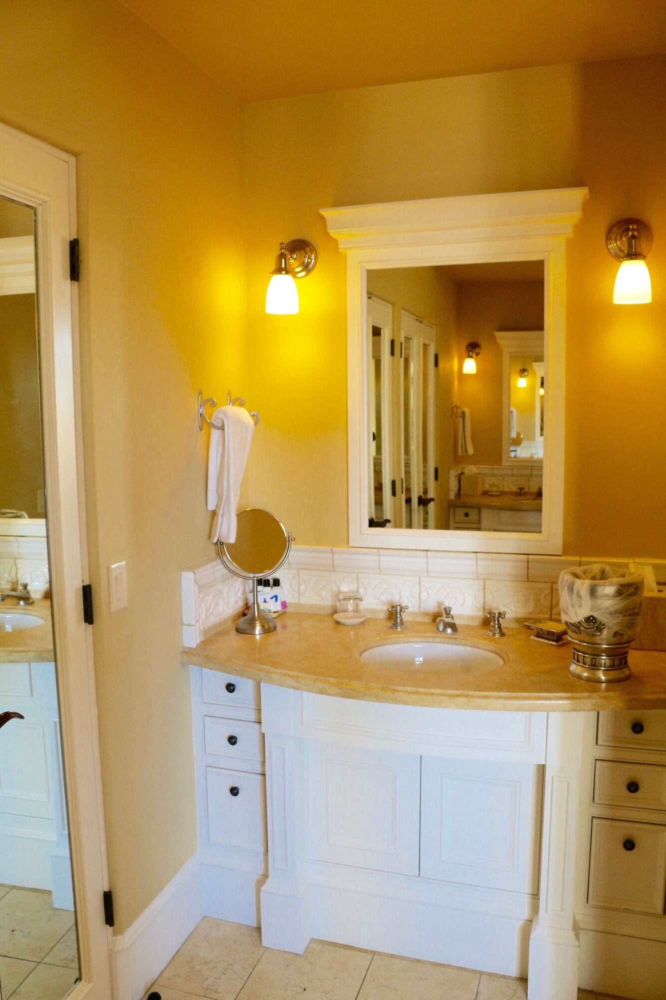 酿酒师住宅，2间卧室，热水浴缸，葡萄园景观