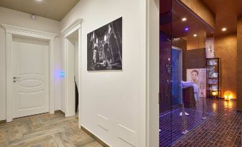 Ricaroka Hotel - Housity