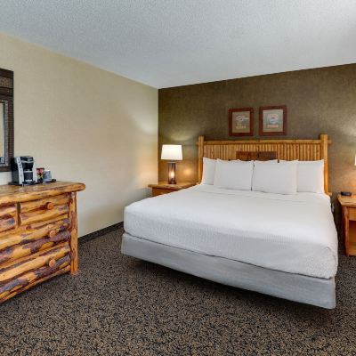 Theme Suite with Whirlpool Stoney Creek Inn Galena Promo Code
