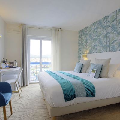 Comfort Double Room Hotel le Relais Saint-Jacques Promo Code