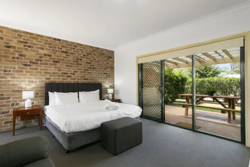 Potters Apartments