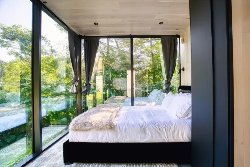 The Haüs Windham - Spacious Suites, Hot Tub, Mountain Views!