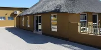 艾卡穆提鎮旅館 酒店