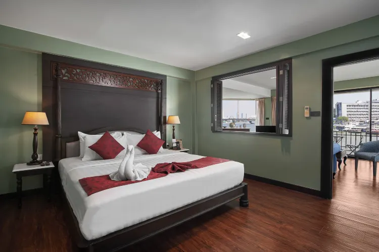 Panoramic Suite, Balcony, River View
