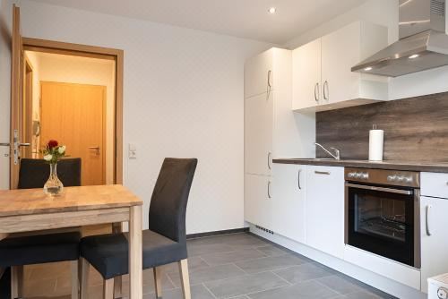 高级一卧室带阳台公寓