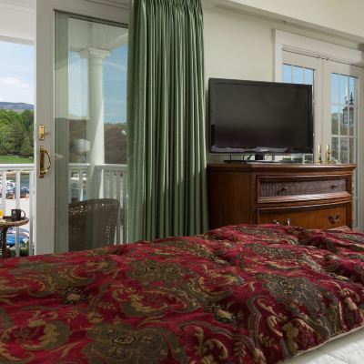 Grand Suite with Two Queen Beds Grand Harbor Inn Promo Code
