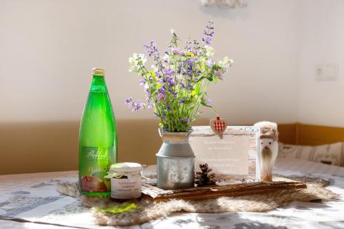 高级一卧室带阳台公寓