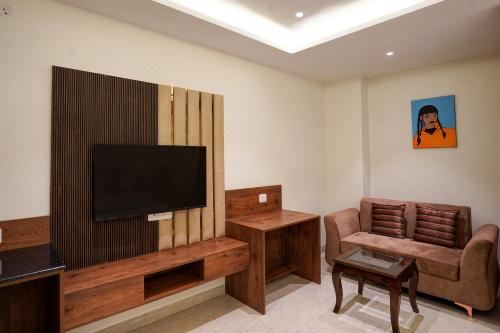 Hotel O Collection O Hotel Sg Inn Classic Triple Room