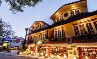 Hotel Willow Banks - Boutique 4 Star Hotel on the Mall Road Shimla