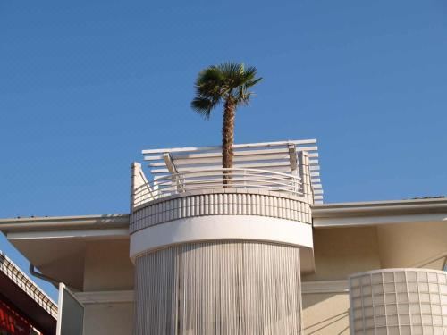 高级一卧公寓-阁楼