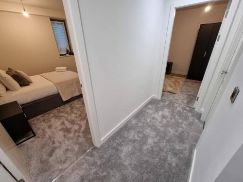 Luxury City Centre Townhouse with Parking Villa