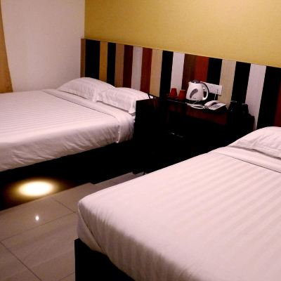 Bilik Keluarga Premier - Bebas Rokok Kupon Hotel 138 @ Subang