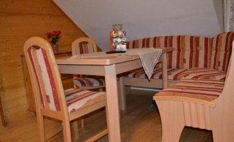 Gasthaus Zum Platzer - Housity