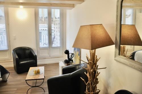 带露台的高级双人间或双床间