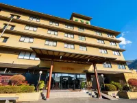 Yufuin Sansuikan Hoteles en 