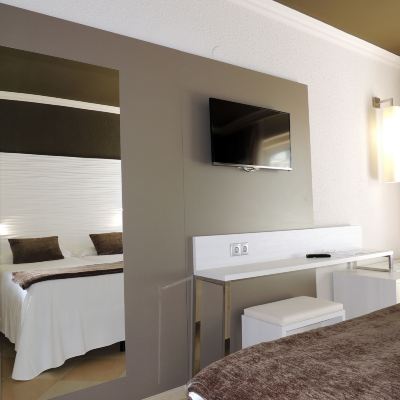 Standard Double Room 2 Augustus Promo Code