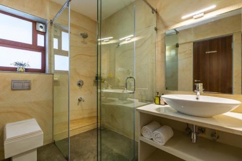 Elivaas 3 BHK with Pvt Pool - Azalea Villa