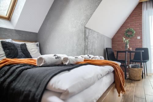 Wolfpack Guest House Double Room with Balcony