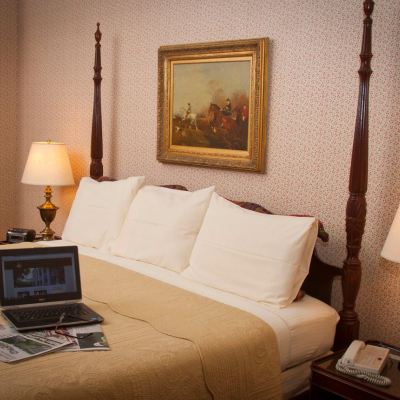 Ben Hawkins Room 1842 Inn Promo Code