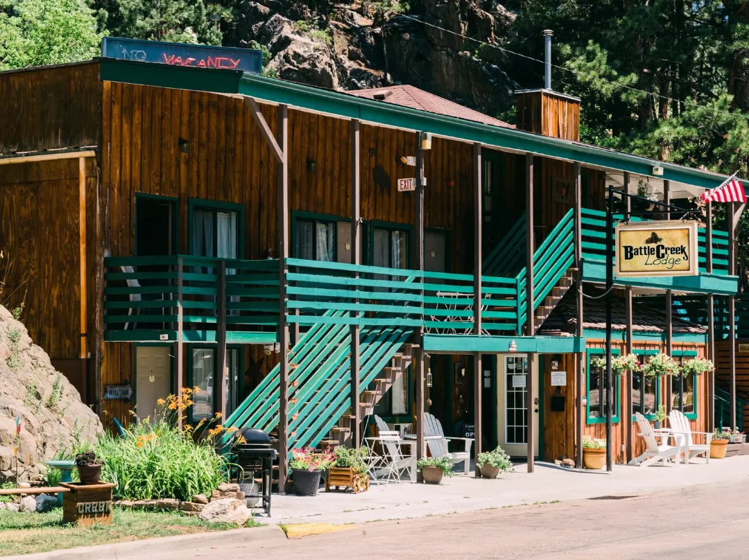 Battle Creek Lodge - Mount Rushmore, SD