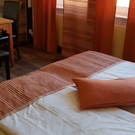 Hotel am Untreusee Отели в г. Хоф