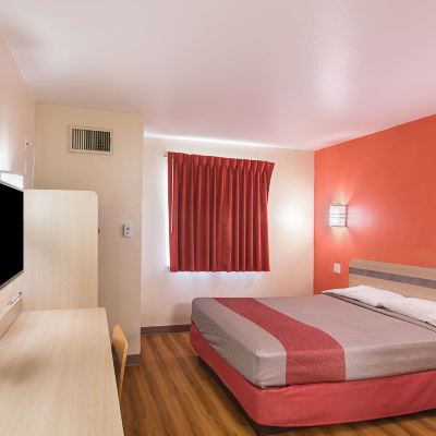 Queen Room-Non-Smoking Motel 6-Terrell, TX Promo Code