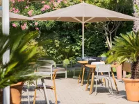 Brit Hotel Confort Nîmes Ouest - A9 Sortie 25