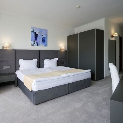 Double or Twin Room with Park View Hotel Continental Promo Code
