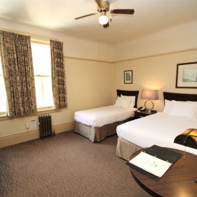 Basic Triple Room Hotel Arcata Promo Code