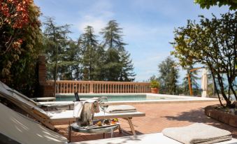 Hotel Vannucci - Housity