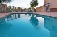 Holiday Inn & Suites GOODYEAR - WEST PHOENIX AREA by IHG