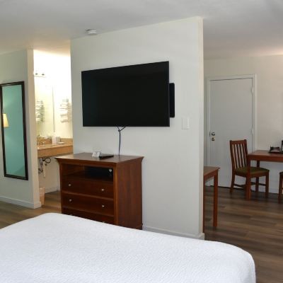 Standard Double Room, 2 Double Beds, Pet Friendly Inn at The Waterpark Promo Code