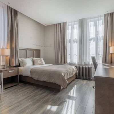 Standard Queen Room Hotel Montfort Nicolet Promo Code