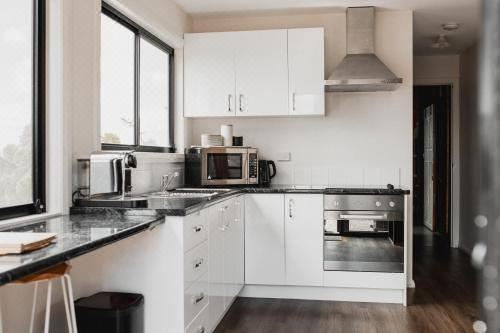 Humbug Bunk House & Hot Tub! Three-Bedroom House