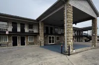 General Bragg Inn & Suites Chickamauga Hotels in 