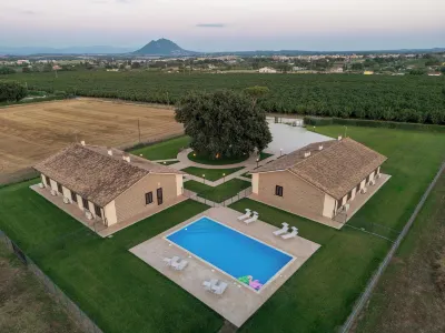 Agriturismo Cavalieri Отели в г. 