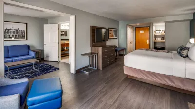 Best Western Plus Champaign/Urbana Inn Hotele w: 